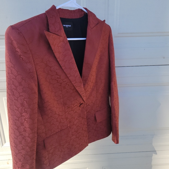 Women's Jacket - Picture 3 of 4